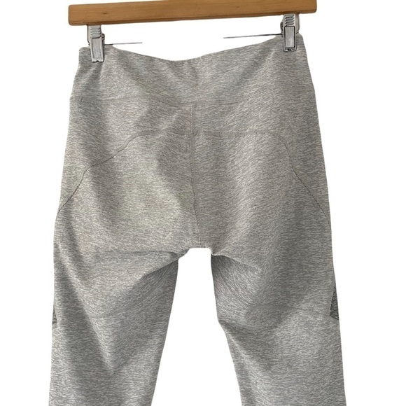 OUTDOOR VOICES Two-Tone Warmup Crop Leggings & Sports Bra SET - Picture 14 of 16